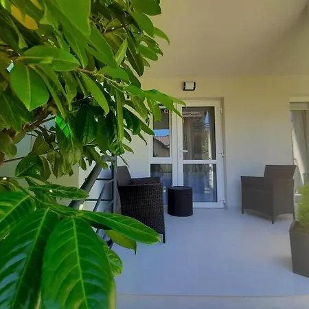 Oskar W Jastrzebiej Gorze Z Jacuzzi I Saunami ベッド・アンド・ブレックファスト