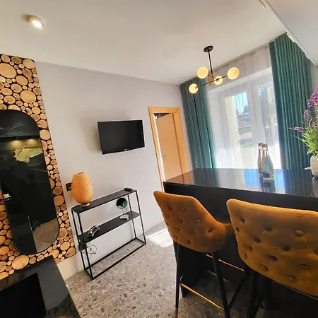 Oskar W Jastrzebiej Gorze Z Jacuzzi I Saunami ベッド・アンド・ブレックファスト 3*