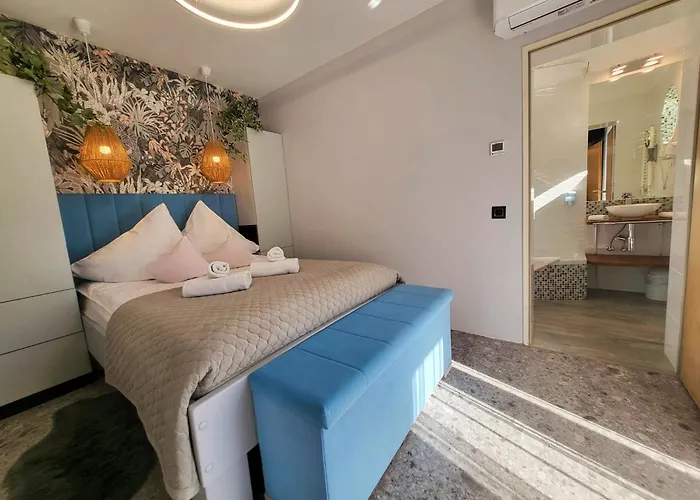 Oskar W Jastrzebiej Gorze Z Jacuzzi I Saunami Jastrzębia Góra