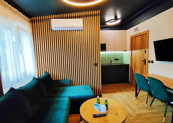 Oskar W Jastrzebiej Gorze Z Jacuzzi I Saunami 3* Jastrzębia Góra