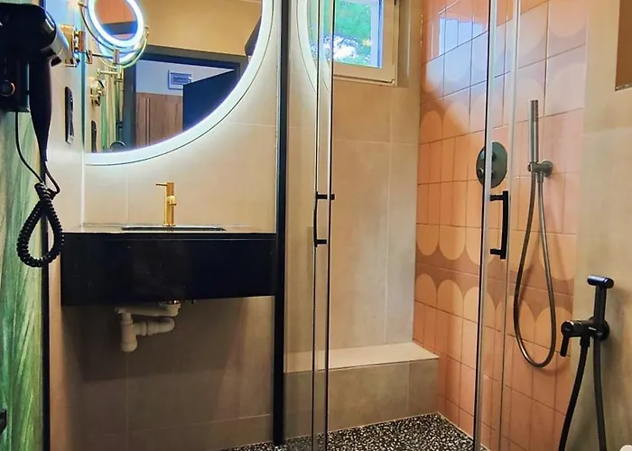 Oskar W Jastrzebiej Gorze Z Jacuzzi I Saunami Bed & Breakfast